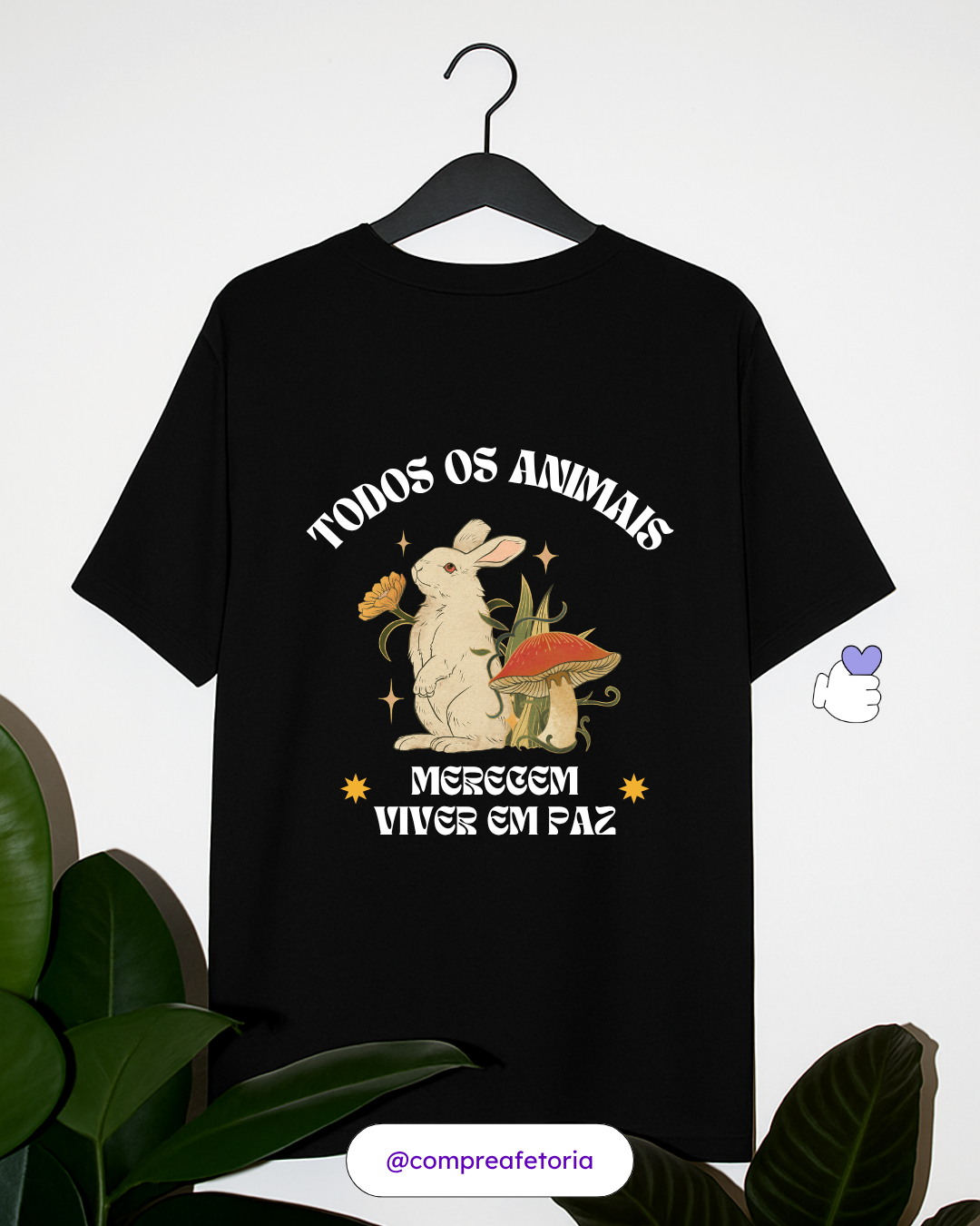 Camiseta Preta - Todos os animais merecem viver em paz
